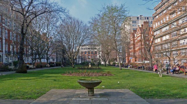 Queen Square, by Julian Osley Geograph CC BY SA 2.0